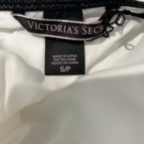 VICTORIA’S SECRET NEW WHITE & BLACK CAMISOLE size small - Picture 10 of 12